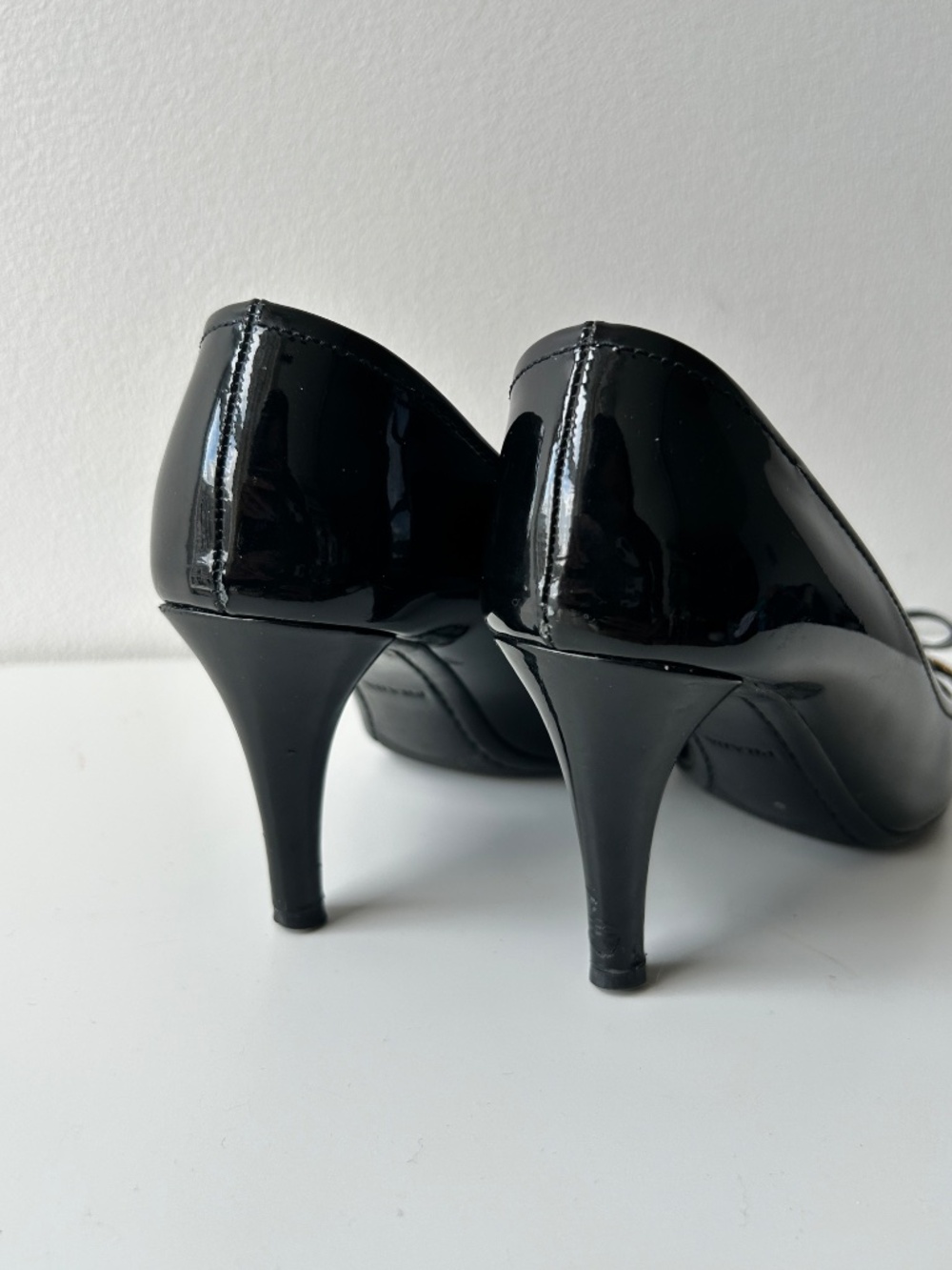 PRADA black kitten heels with bow *AUTHENTICATED* - Picture 5 of 8